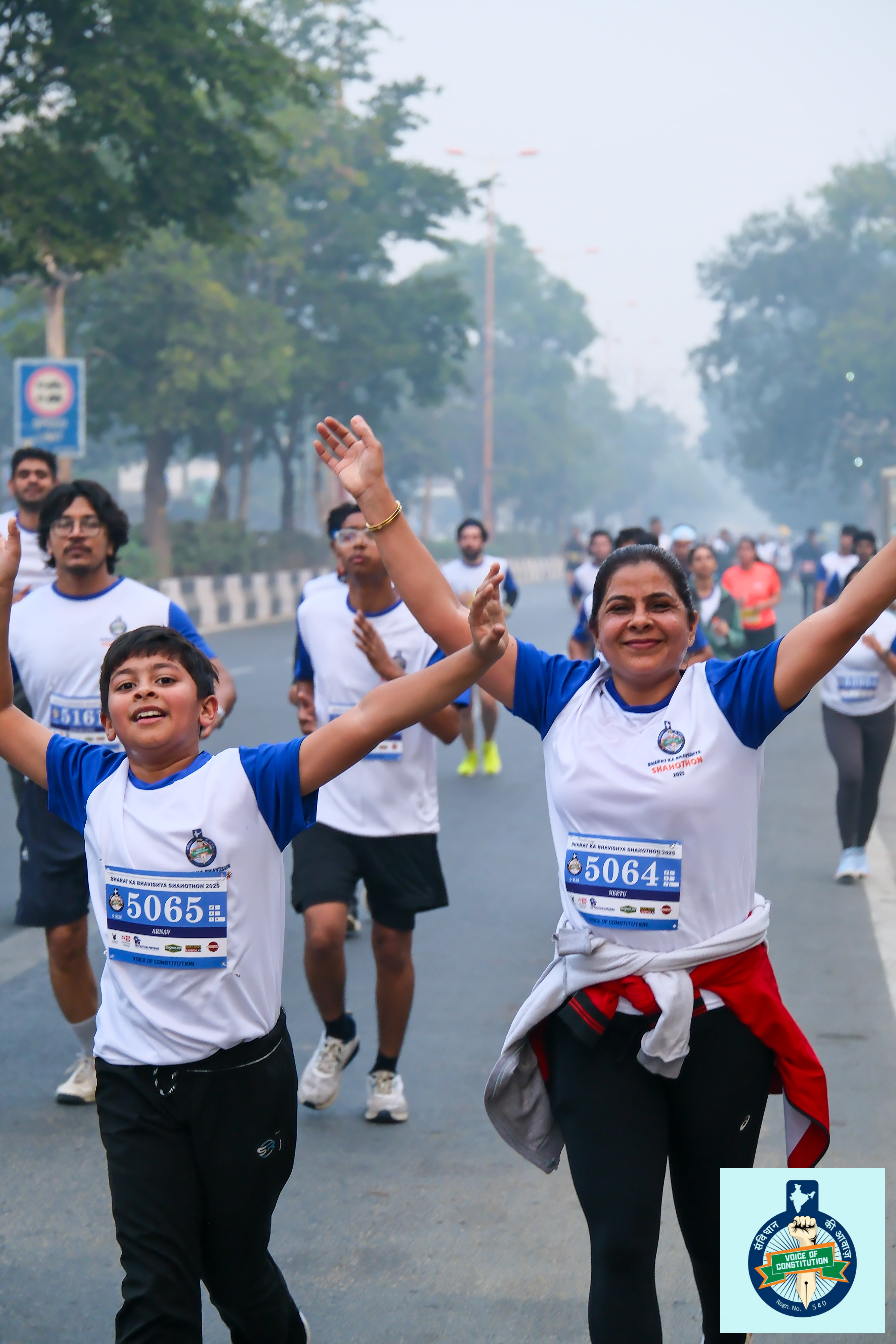Runners participating in Delhi Half Marathon Shahothon 2.0